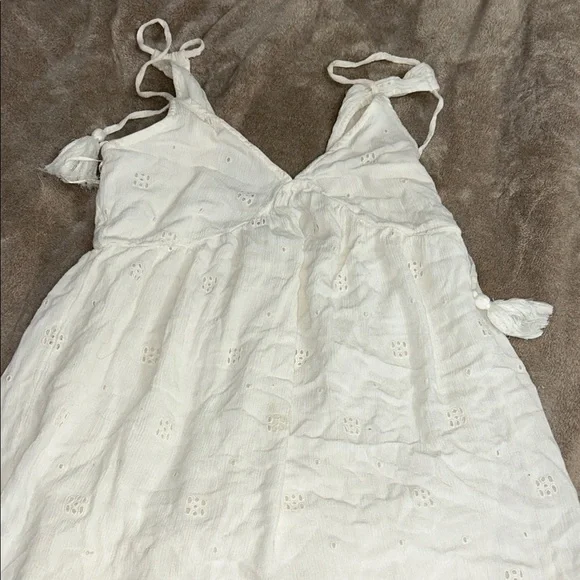 Charming White Kids Dress - Picture 1 of 1
